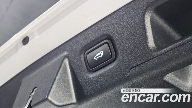 Hyundai Santafe 2022 — photo 28