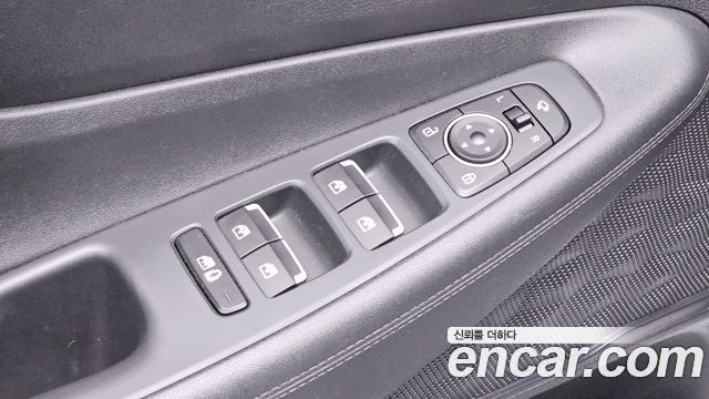 Hyundai Santafe 2022 — photo 29
