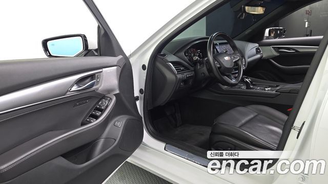 Cadillac CT5 2021 — photo 13