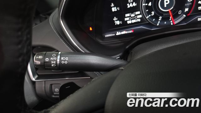 Cadillac CT5 2021 — photo 28