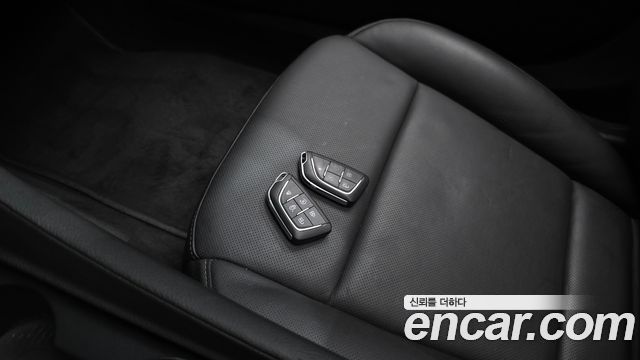 Cadillac CT5 2021 — photo 32