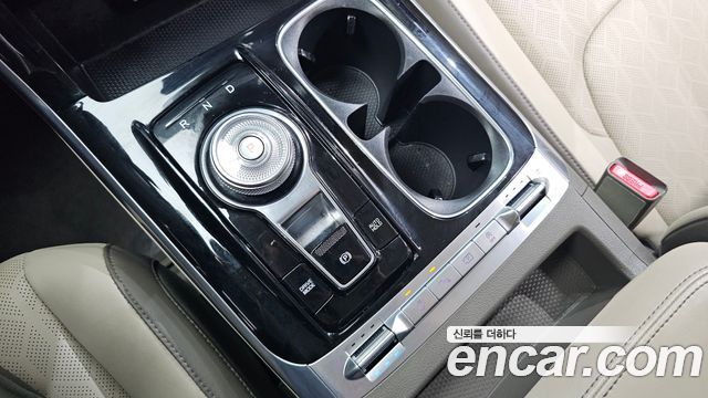Kia Canival 2021 — photo 12