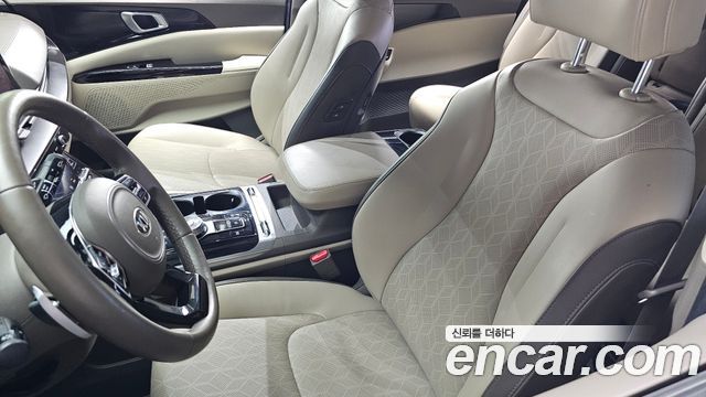 Kia Canival 2021 — photo 27