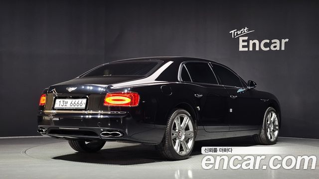 Bentley Flying Spur 2015 — photo 2