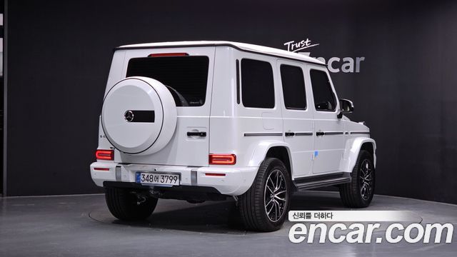 Mercedes-Benz G-Class 2025 — photo 2