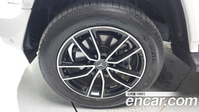 Mercedes-Benz G-Class 2025 — photo 5