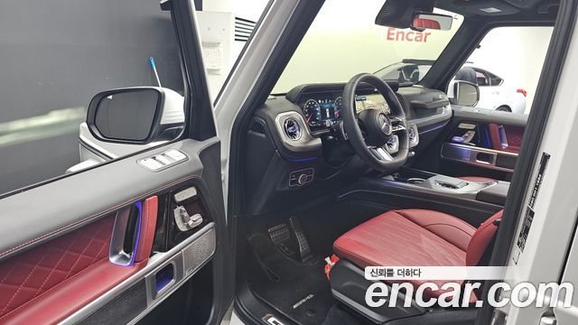 Mercedes-Benz G-Class 2025 — photo 13