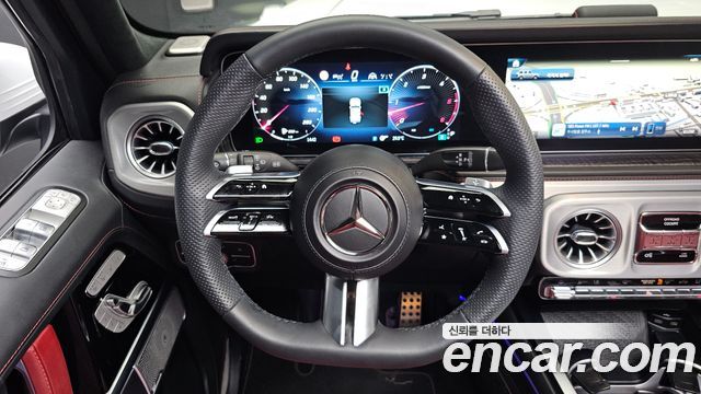 Mercedes-Benz G-Class 2025 — photo 18