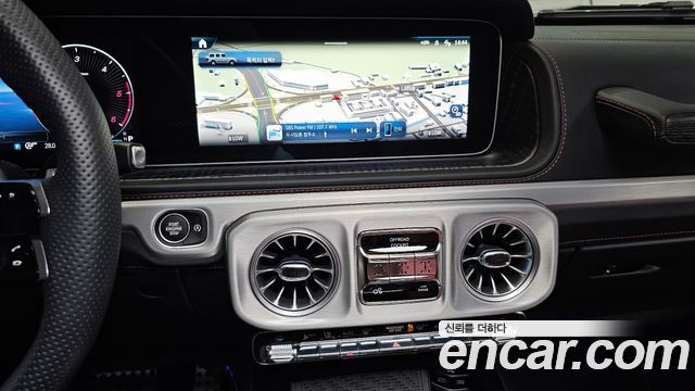 Mercedes-Benz G-Class 2025 — photo 19