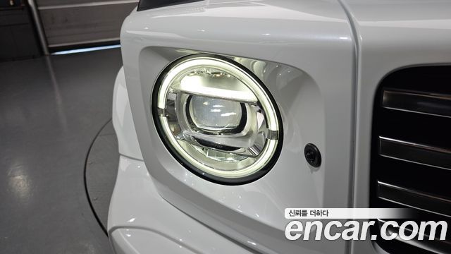 Mercedes-Benz G-Class 2025 — photo 8