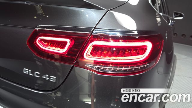 Mercedes-Benz GLC-Class 2021 — photo 9