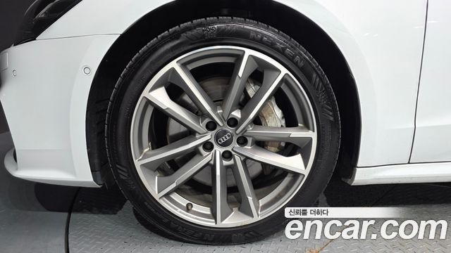 Audi A7 2020 — photo 5