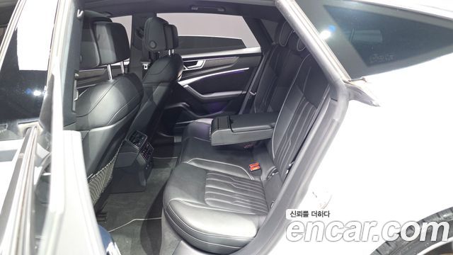 Audi A7 2020 — photo 18