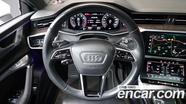 Audi A7 2020 — photo 20