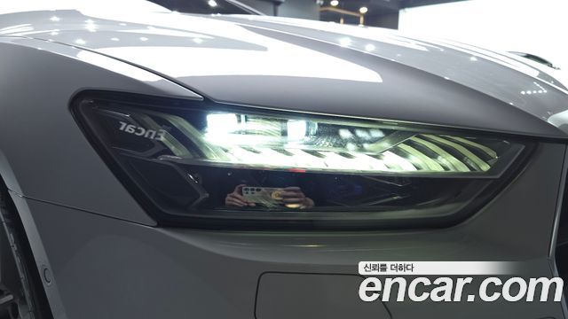 Audi A7 2020 — photo 8