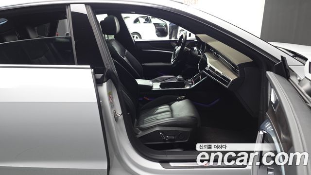 Audi A7 2020 — photo 16