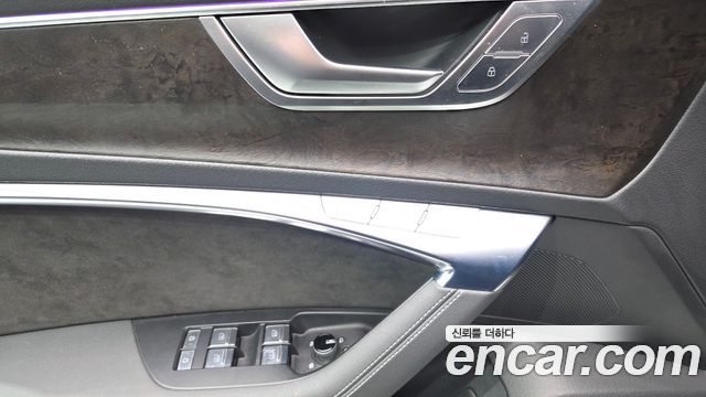 Audi A7 2020 — photo 29