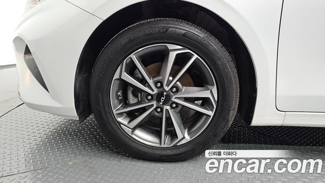 Kia K3 2022 — photo 5