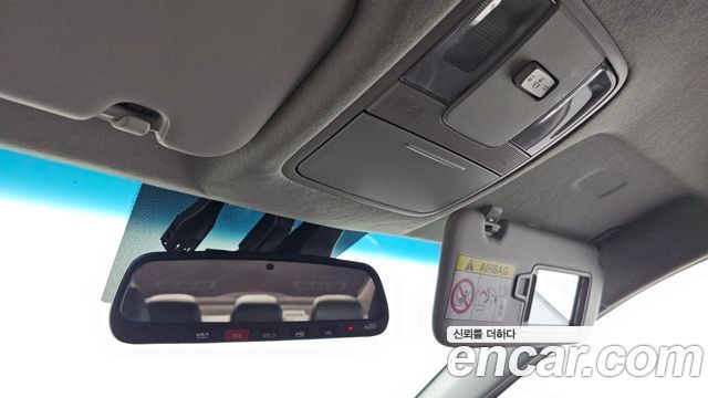 Kia K3 2022 — photo 24