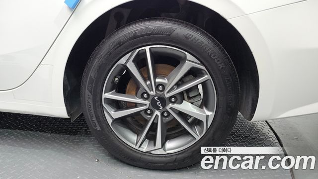 Kia K3 2022 — photo 7
