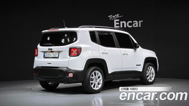 Jeep Renegade 2022 — photo 2