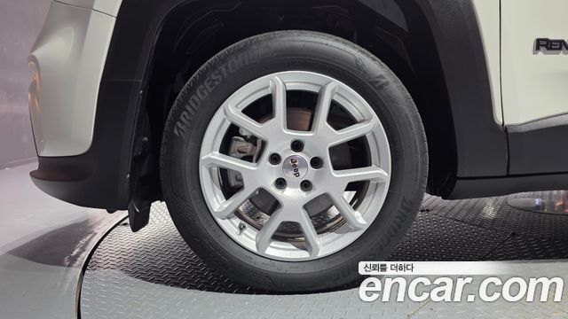 Jeep Renegade 2022 — photo 5