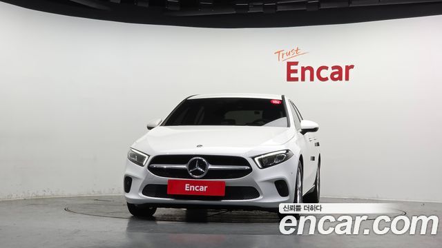 Mercedes-Benz A-Class 2020 — photo 3