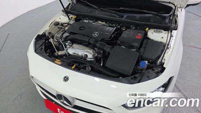 Mercedes-Benz A-Class 2020 — photo 6