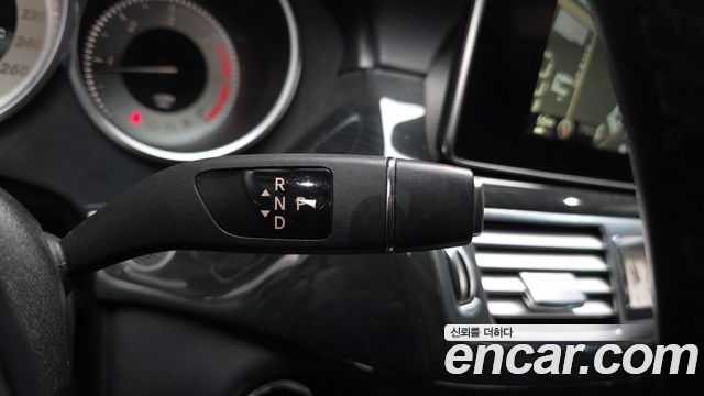 Mercedes-Benz CLS-Class 2016 — photo 9
