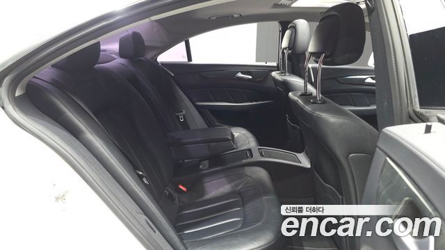Mercedes-Benz CLS-Class 2016 — photo 11