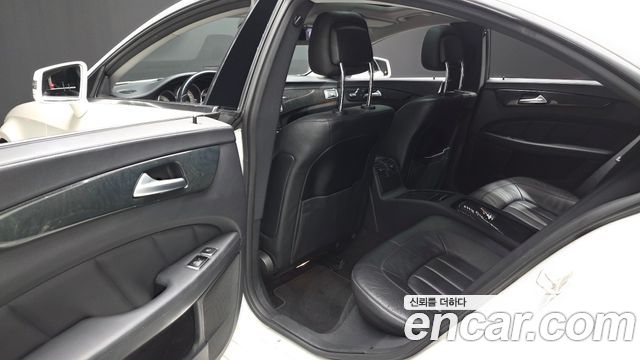 Mercedes-Benz CLS-Class 2016 — photo 12