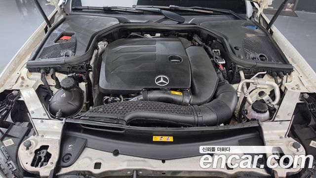 Mercedes-Benz E-Class 2019 — photo 6