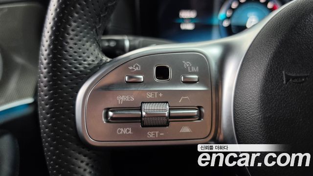Mercedes-Benz E-Class 2019 — photo 22