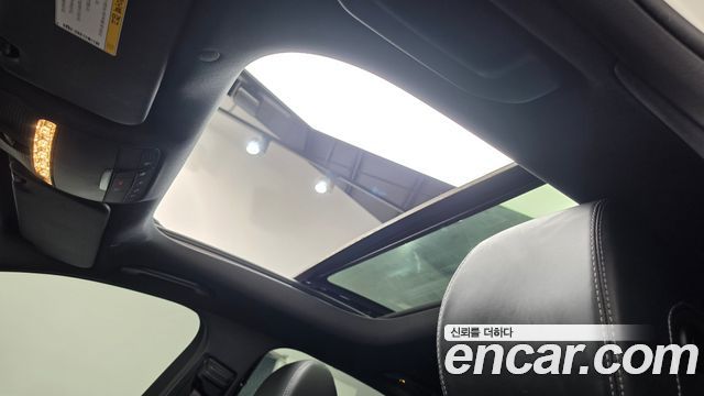 Mercedes-Benz E-Class 2019 — photo 23