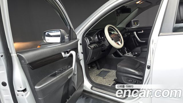 Kia Sorento 2010 — photo 10