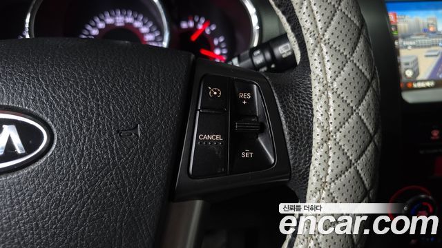 Kia Sorento 2010 — photo 16
