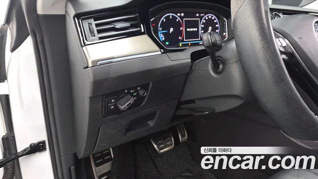 Volkswagen Arteon 2020 — photo 19