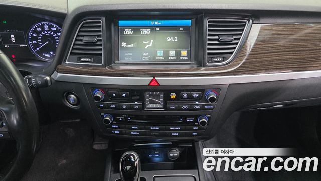 Hyundai Genesis 2015 — photo 14