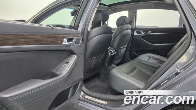Hyundai Genesis 2015 — photo 17