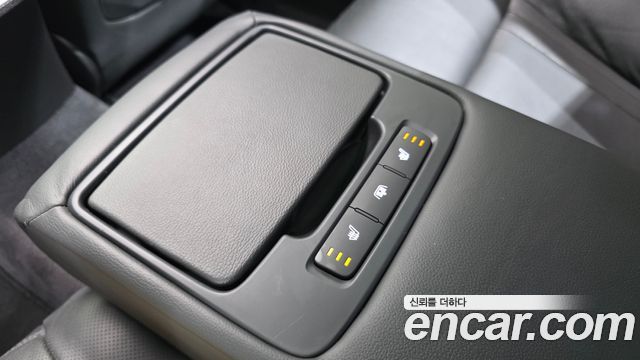Hyundai Genesis 2015 — photo 18