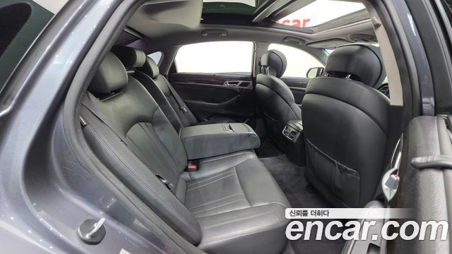 Hyundai Genesis 2015 — photo 19
