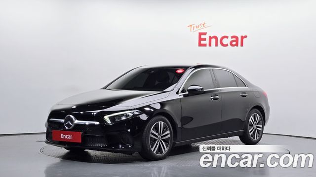 Mercedes-Benz A-Class 2022 — photo 1