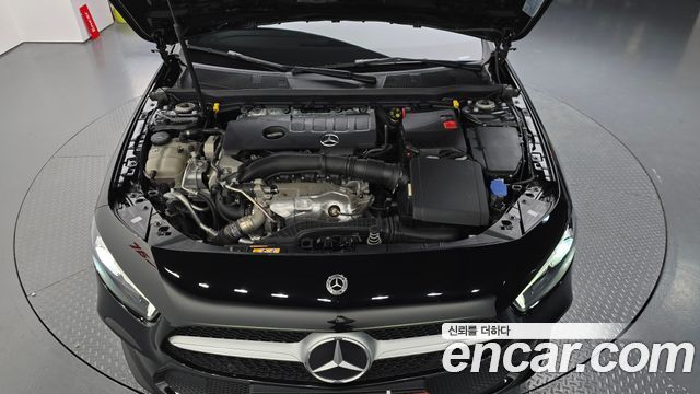 Mercedes-Benz A-Class 2022 — photo 6
