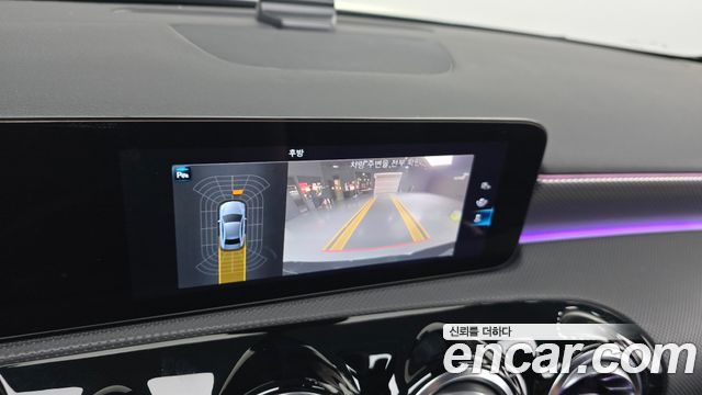 Mercedes-Benz A-Class 2022 — photo 14