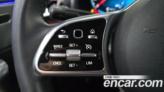 Mercedes-Benz A-Class 2022 — photo 18