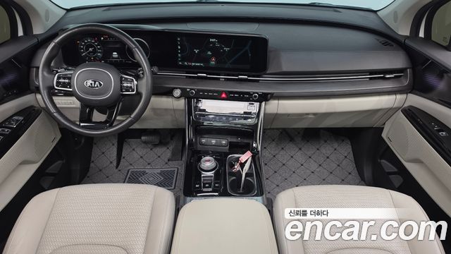 Kia Canival 2021 — photo 10