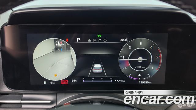 Kia Canival 2021 — photo 11