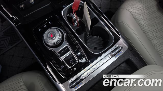 Kia Canival 2021 — photo 12