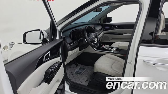 Kia Canival 2021 — photo 13