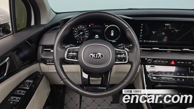 Kia Canival 2021 — photo 19